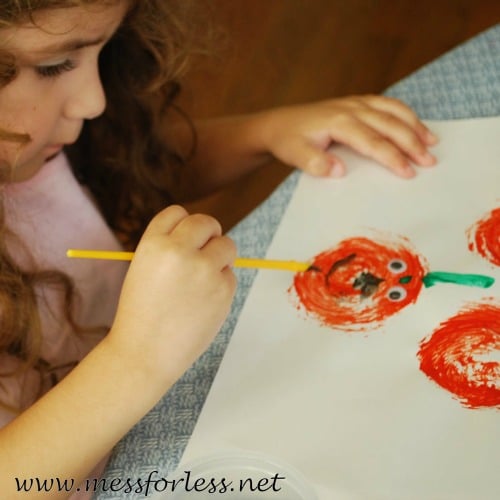 Sponge Painted Pumpkin Kids Craft from Mess for Less at B-InspiredMama.com Sponge Painted Pumpkin Kids Craft from Mess for Less at B-InspiredMama.com