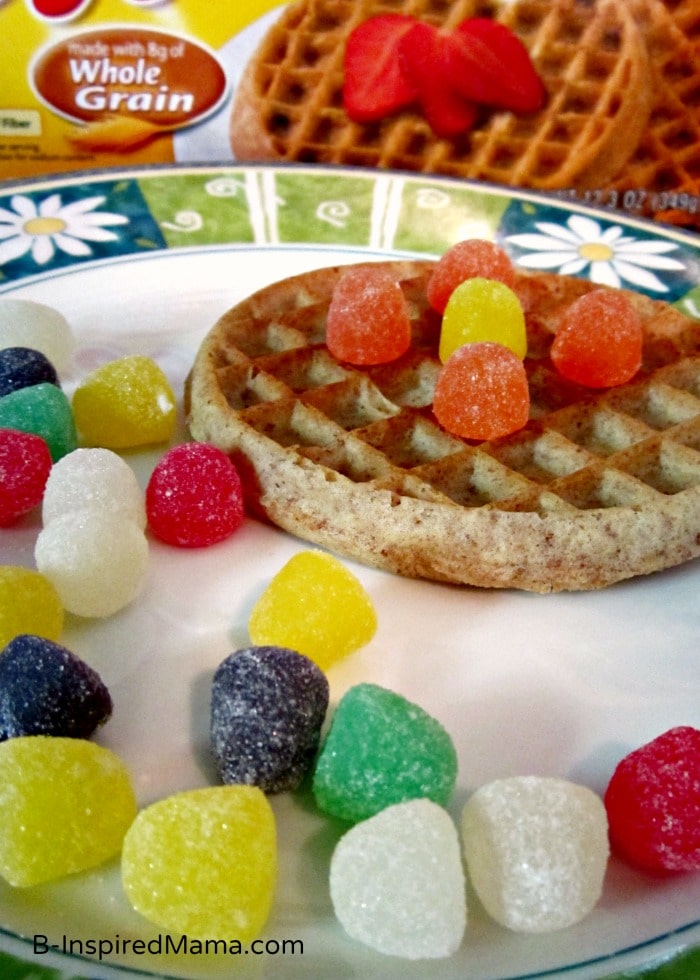 Making Eggo Waffle Mandalas for a Fun Kids Snack at B-Inspired Mama