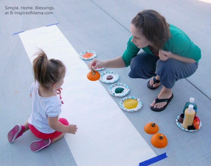 Kids Thanksgiving Table Runner Painting at B-Inspired Mama