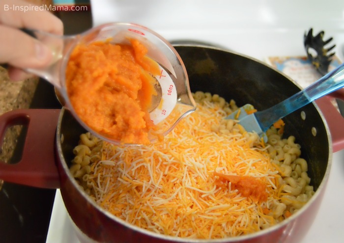 Making our Easy One Pot Pumpkin Mac and Cheese [#sponsored by Kraft and Target] at B-Inspired Mama