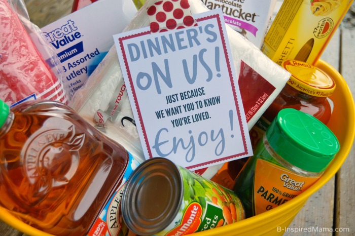 Dinner's On Us - A Simple #ShareAMeal Random Act of Kindness at B-Inspired Mama #sponsored