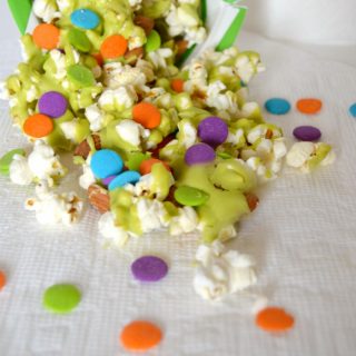 Neon Slime Popcorn Snack Mix for Watching the Nickelodeon Kids Choice Awards at B-Inspired Mama