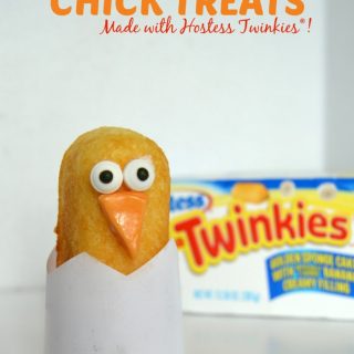 Hatching Chick Easter Treats using Twinkies at B-Inspired Mama
