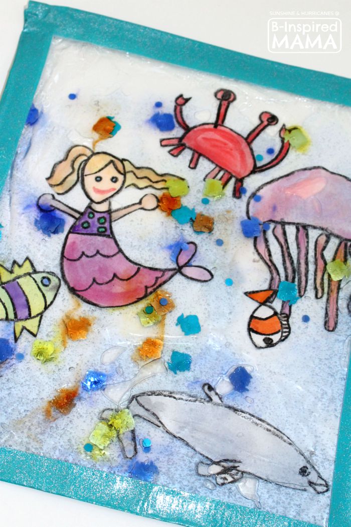 Sparkly Ocean Sensory Bag Craft for Kids - That's Perfect for Summer - at B-Inspired Mama