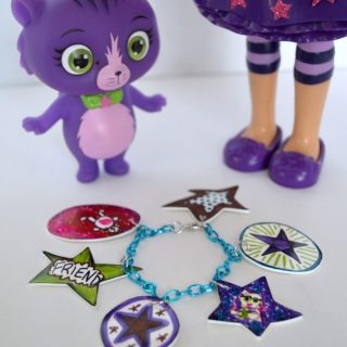 Kids Friendship Charm Bracelet Craft - With Special DIY Charms - at B-Inspired Mama