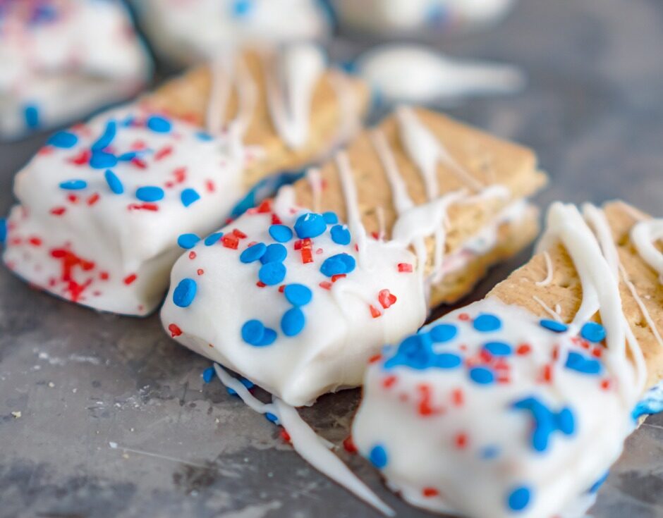 White Chocolate-Dipped 4th of July Smores